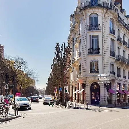 Cozy Au Coeur Des Carmes 아파트